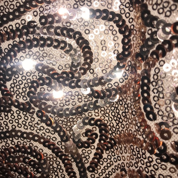 Gold Sequin dress - Picture 4 of 4